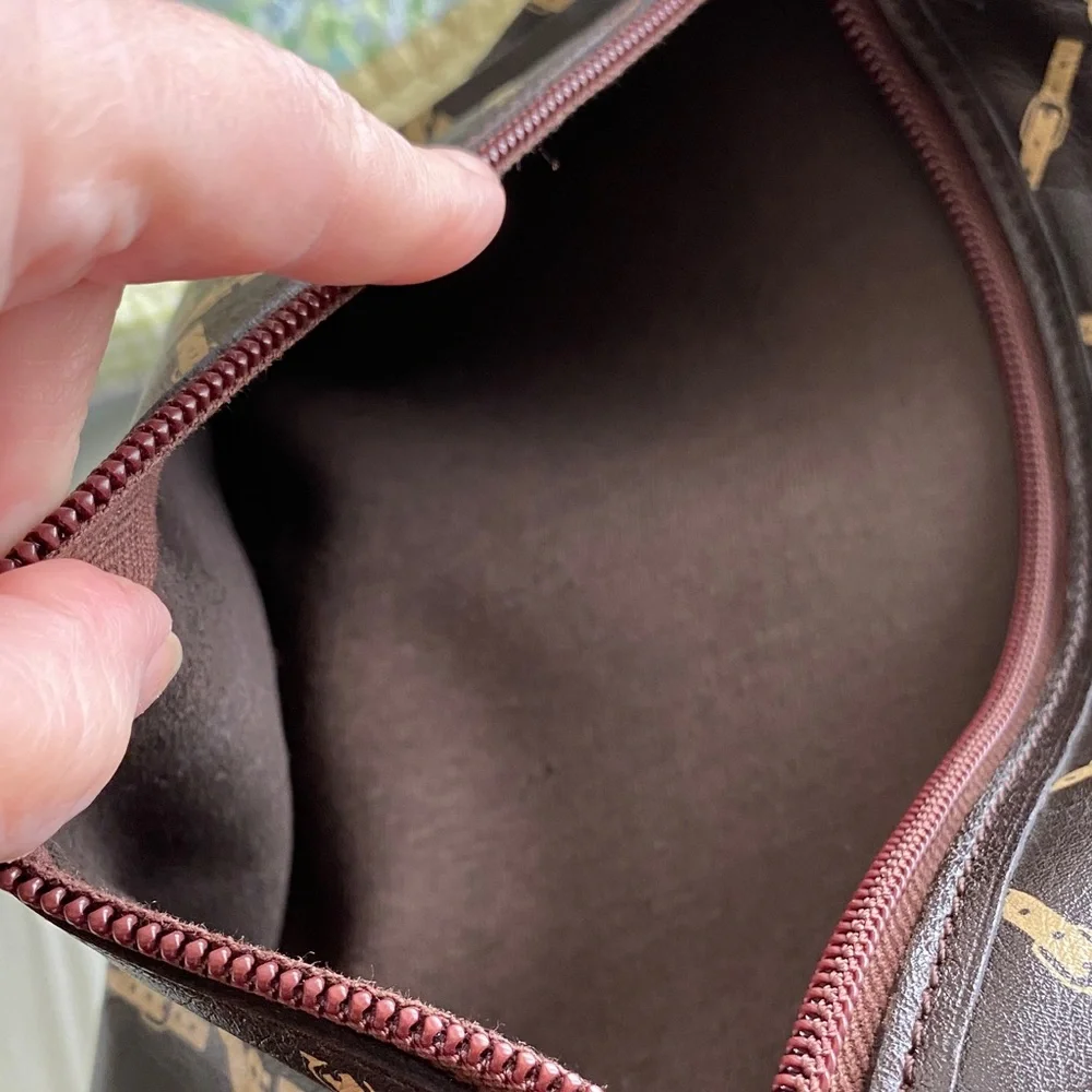 Longchamp brown messenger bag. - Picture 3 of 11